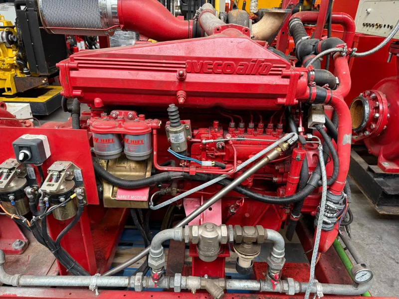 Iveco 8061 SRI 41.00 Armstrong Diesel Waterpomp 454 m3 / h 11 Bar 207 hours ! - Bomba de água: foto 5 Iveco 8061 SRI 41.00 Armstrong Diesel Waterpomp 454 m3 / h 11 Bar 207 hours ! - Bomba de água: foto 5