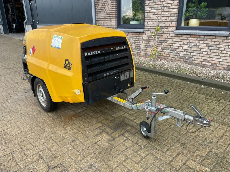 Kaeser M27 Kubota 2,7 m3 / min 7 Bar 18 kW Mobiele Silent Diesel Compressor - Compressor de ar: foto 3 Kaeser M27 Kubota 2,7 m3 / min 7 Bar 18 kW Mobiele Silent Diesel Compressor - Compressor de ar: foto 3