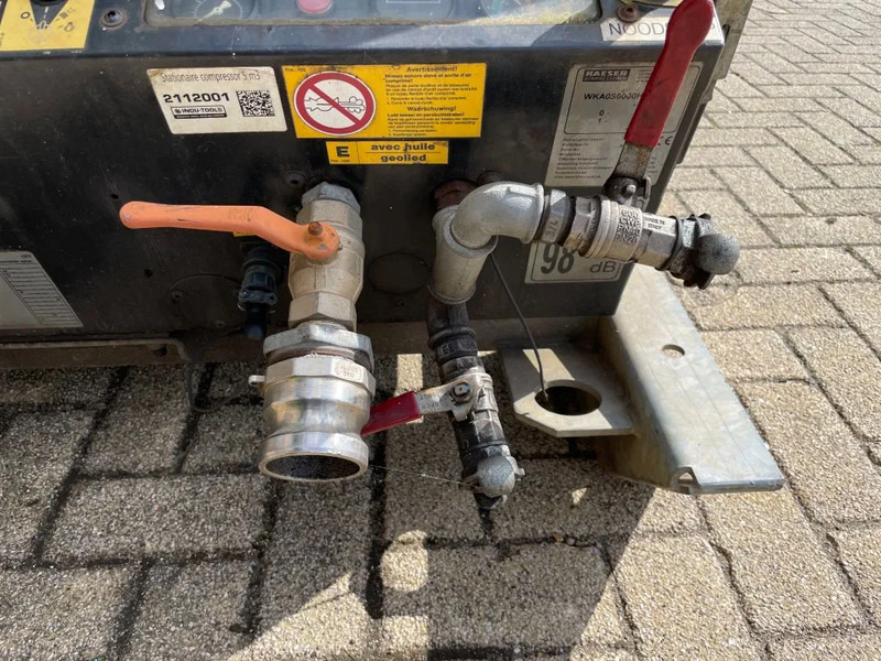 Kaeser M43 Kubota 4,2 m3 / min 7 Bar 30 kW Silent Diesel Compressor - Compressor de ar: foto 5 Kaeser M43 Kubota 4,2 m3 / min 7 Bar 30 kW Silent Diesel Compressor - Compressor de ar: foto 5