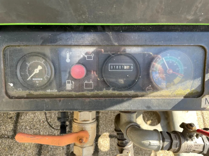Kaeser M43 Kubota 4,2 m3 / min 7 Bar 30 kW Silent Diesel Compressor - Compressor de ar: foto 2 Kaeser M43 Kubota 4,2 m3 / min 7 Bar 30 kW Silent Diesel Compressor - Compressor de ar: foto 2