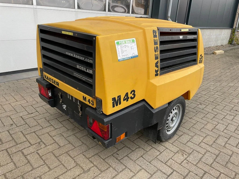 Kaeser M43 Kubota 4,2 m3 / min 7 Bar 55 kW Mobiele Diesel Compressor - Compressor de ar: foto 2 Kaeser M43 Kubota 4,2 m3 / min 7 Bar 55 kW Mobiele Diesel Compressor - Compressor de ar: foto 2