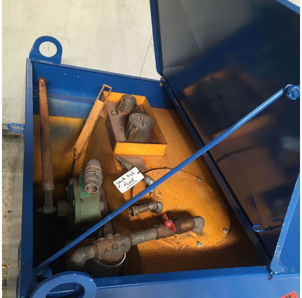 Kiwa IBC Elzinga Machinefabriek 1000 liter IBC Dieseltank met handpomp - Depósito de armazenamento: foto 3 Kiwa IBC Elzinga Machinefabriek 1000 liter IBC Dieseltank met handpomp - Depósito de armazenamento: foto 3