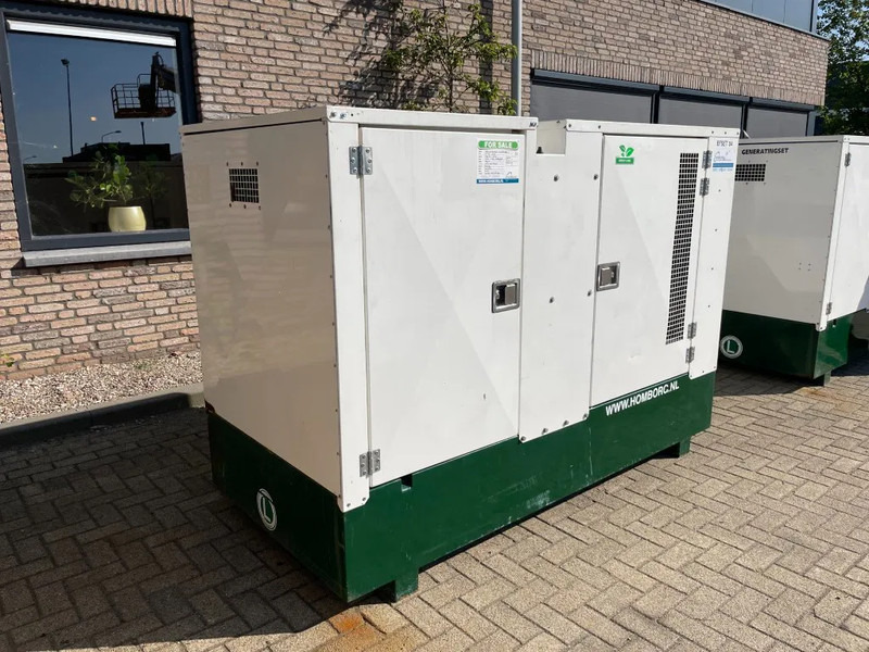 Lister Hybride powerpack 16 kVA + 1500Ah batterypack (NEW!!!) - Gerador elétrico: foto 2 Lister Hybride powerpack 16 kVA + 1500Ah batterypack (NEW!!!) - Gerador elétrico: foto 2