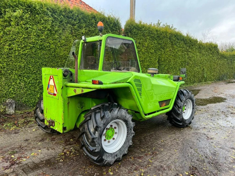 Merlo P35.7 EVT Perkins Diesel 3.5 ton Verreiker - Empilhador telescópico: foto 5 Merlo P35.7 EVT Perkins Diesel 3.5 ton Verreiker - Empilhador telescópico: foto 5