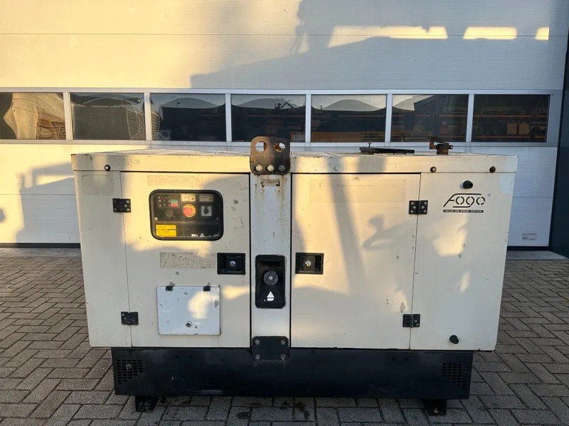 Mitsubishi S4Q Fogo Mecc Alte Spa 20 kVA Silent generatorset - Gerador elétrico: foto 1 Mitsubishi S4Q Fogo Mecc Alte Spa 20 kVA Silent generatorset - Gerador elétrico: foto 1