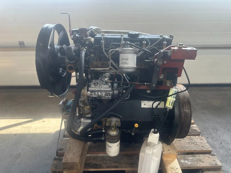 Perkins 1004-40 Diesel Engine 4 cilinder 65 PK Motor t.b.v Linde Heftruck - Motor por Equipamento de movimentação: foto 1 Perkins 1004-40 Diesel Engine 4 cilinder 65 PK Motor t.b.v Linde Heftruck - Motor por Equipamento de movimentação: foto 1
