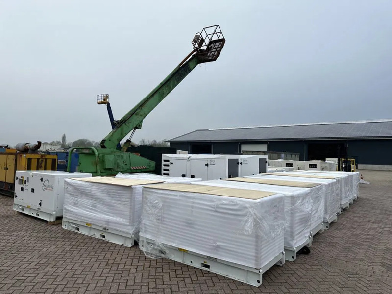 Perkins 1104C-44TAG2 Leroy Somer 110 kVA Silent generatorset LOADSHARING / SYNCHRONISING TO GRID - Gerador elétrico: foto 2 Perkins 1104C-44TAG2 Leroy Somer 110 kVA Silent generatorset LOADSHARING / SYNCHRONISING TO GRID - Gerador elétrico: foto 2