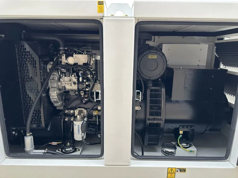 Perkins 1104C-44TAG2 Leroy Somer 110 kVA Silent generatorset LOADSHARING / SYNCHRONISING TO GRID - Gerador elétrico: foto 3 Perkins 1104C-44TAG2 Leroy Somer 110 kVA Silent generatorset LOADSHARING / SYNCHRONISING TO GRID - Gerador elétrico: foto 3