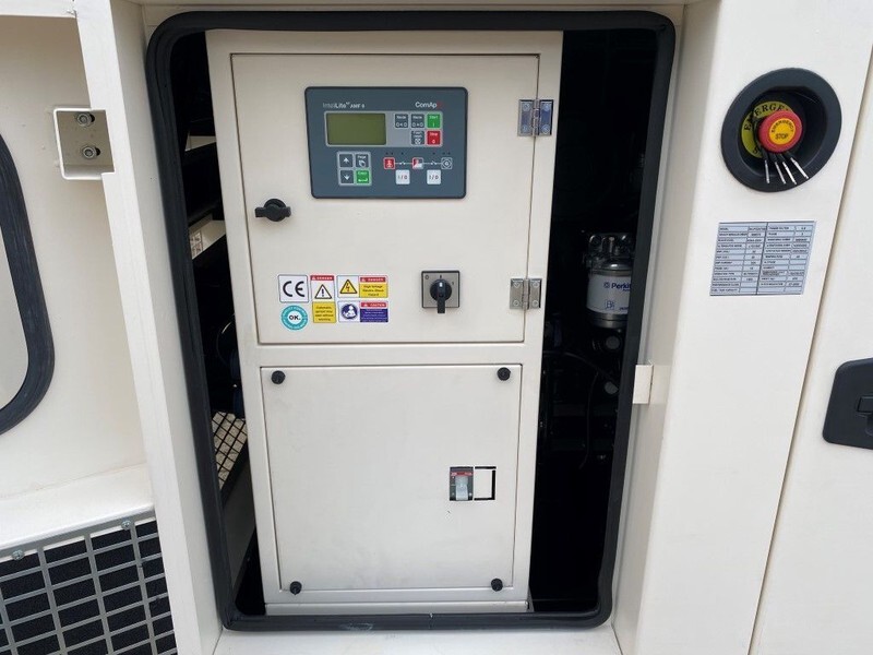 Perkins 22 kVA Supersilent generatorset New ! - Gerador elétrico: foto 3 Perkins 22 kVA Supersilent generatorset New ! - Gerador elétrico: foto 3
