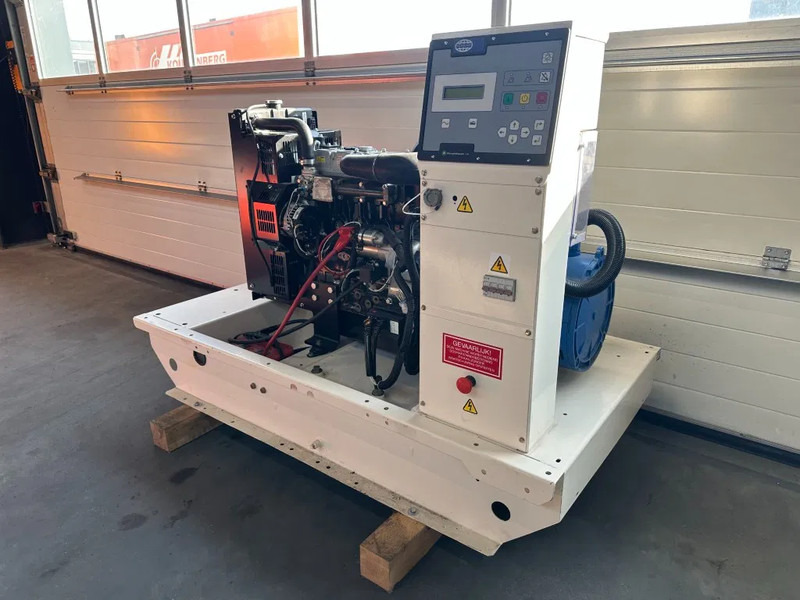 Perkins FG Wilson 23 kVA generatorset New ! - Gerador elétrico: foto 2 Perkins FG Wilson 23 kVA generatorset New ! - Gerador elétrico: foto 2