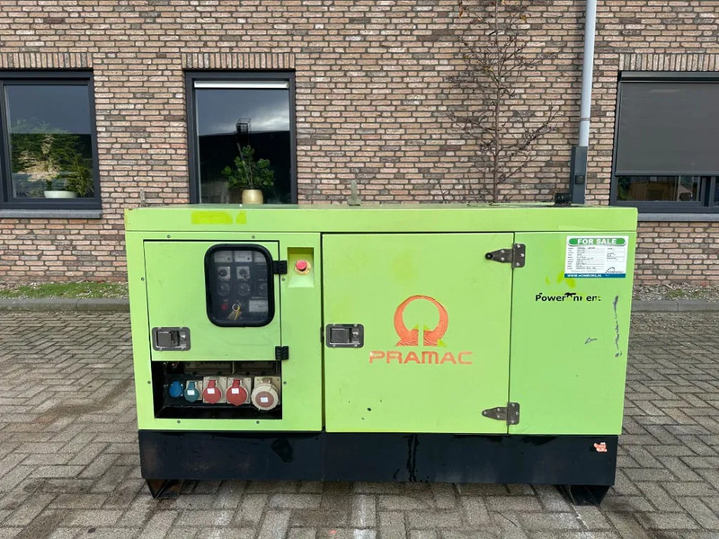 Pramac GSW22 Yanmar Mecc Alte Spa 22 kVA Silent generatorset - Gerador elétrico: foto 1 Pramac GSW22 Yanmar Mecc Alte Spa 22 kVA Silent generatorset - Gerador elétrico: foto 1