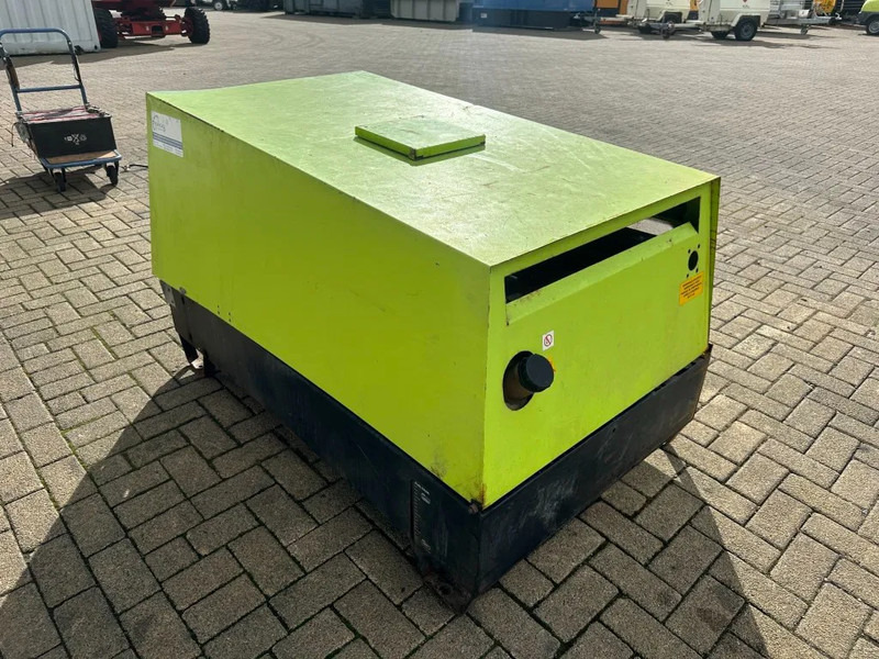 Pramac Yanmar 3TNE88-PG Mecc Alte Spa 15 kVA Silent generatorset - Gerador elétrico: foto 3 Pramac Yanmar 3TNE88-PG Mecc Alte Spa 15 kVA Silent generatorset - Gerador elétrico: foto 3