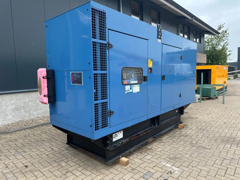 SDMO Volvo TAD 1342GE 440 kVA Silent generatorset - Gerador elétrico: foto 5 SDMO Volvo TAD 1342GE 440 kVA Silent generatorset - Gerador elétrico: foto 5