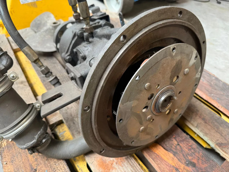 Velvet Drive AS3 70C Keerkoppeling Ratio 2.10:1 Gearbox - Motor por Equipamento de movimentação: foto 5 Velvet Drive AS3 70C Keerkoppeling Ratio 2.10:1 Gearbox - Motor por Equipamento de movimentação: foto 5