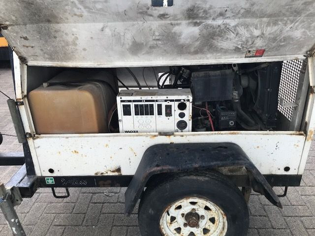 Wacker LTC4L Lombardini Diesel Mobiele light tower lichtmast aggregaat - Torre de iluminação: foto 3 Wacker LTC4L Lombardini Diesel Mobiele light tower lichtmast aggregaat - Torre de iluminação: foto 3