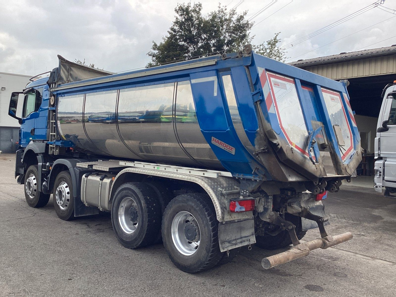 MAN TGS 35.510 Carnehl Thermomulde Asphalt 16,5m³ - Camião basculante: foto 3 MAN TGS 35.510 Carnehl Thermomulde Asphalt 16,5m³ - Camião basculante: foto 3