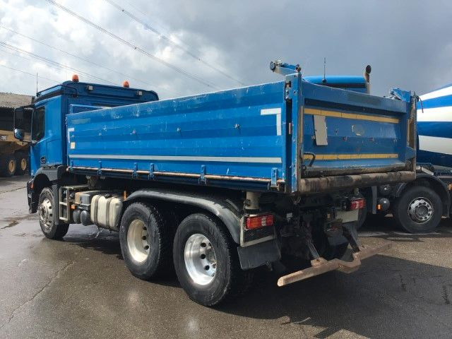 Mercedes-Benz Arocs 2643 6x4 Retarder Meiller 3-Seiten AHK Bet - Camião basculante: foto 3 Mercedes-Benz Arocs 2643 6x4 Retarder Meiller 3-Seiten AHK Bet - Camião basculante: foto 3