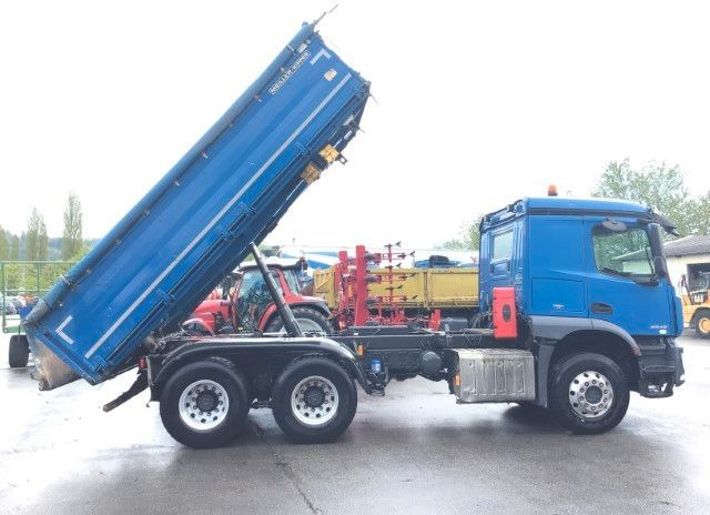 Mercedes-Benz Arocs 2643 6x4 Retarder Meiller 3-Seiten AHK Bet - Camião basculante: foto 5 Mercedes-Benz Arocs 2643 6x4 Retarder Meiller 3-Seiten AHK Bet - Camião basculante: foto 5