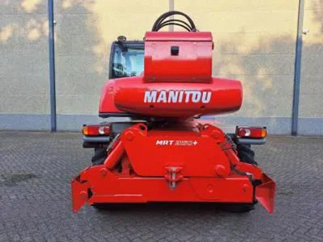 Manitou MRT 2150+ Privilege All-Terrain Rotating Telehandler (2015) - Pá carregadora: foto 5 Manitou MRT 2150+ Privilege All-Terrain Rotating Telehandler (2015) - Pá carregadora: foto 5