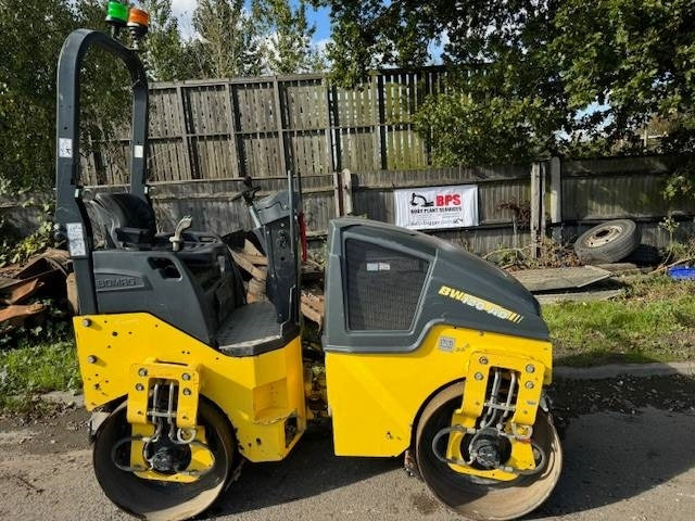 Bomag BW 120 AD-5 - Compactador de asfalto: foto 3 Bomag BW 120 AD-5 - Compactador de asfalto: foto 3