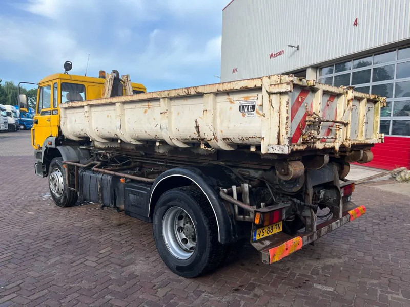 DAF 1900 F HAAKARM - Camião transportador de contêineres/ Caixa móvel: foto 5 DAF 1900 F HAAKARM - Camião transportador de contêineres/ Caixa móvel: foto 5