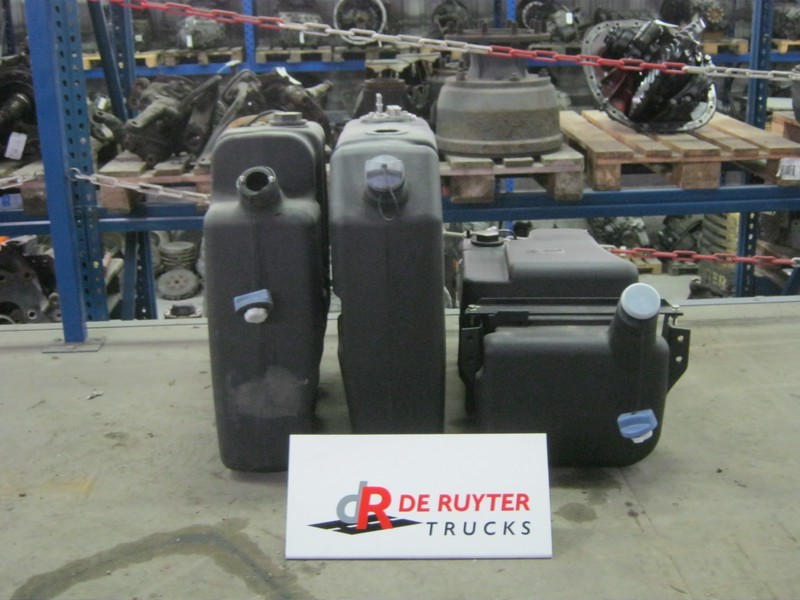 DAF AdBlue tanks div. type - Sistema de escape: foto 1 DAF AdBlue tanks div. type - Sistema de escape: foto 1