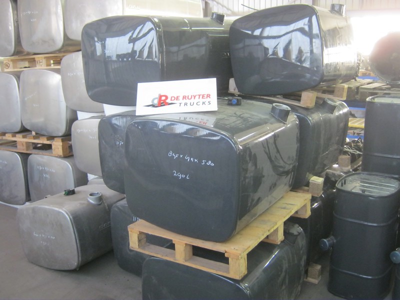 DAF Brandstoftanks voor CF en XF (staal) - Tanque de combustível por Camião: foto 1 DAF Brandstoftanks voor CF en XF (staal) - Tanque de combustível por Camião: foto 1