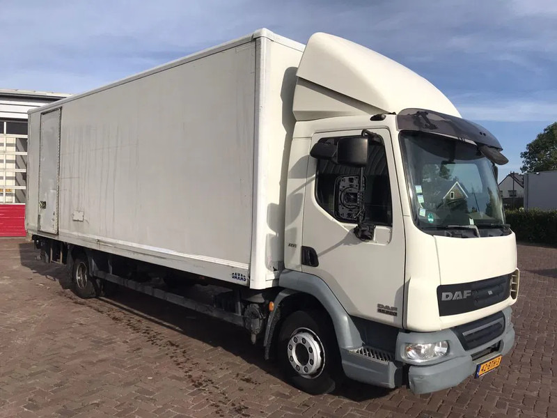 DAF LF 45 12.220 EURO 5 EEV - Camião furgão: foto 1 DAF LF 45 12.220 EURO 5 EEV - Camião furgão: foto 1