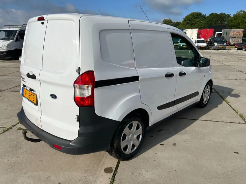 Ford Transit Courier 1.5 EURO 6 - Furgão compacto: foto 4 Ford Transit Courier 1.5 EURO 6 - Furgão compacto: foto 4