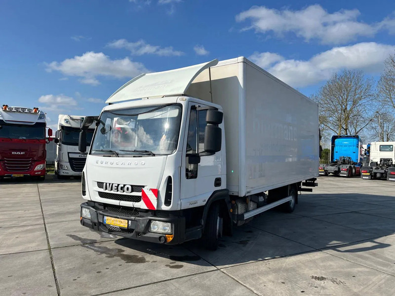 Iveco EuroCargo 75 E21 MANUAL - Camião furgão: foto 4 Iveco EuroCargo 75 E21 MANUAL - Camião furgão: foto 4