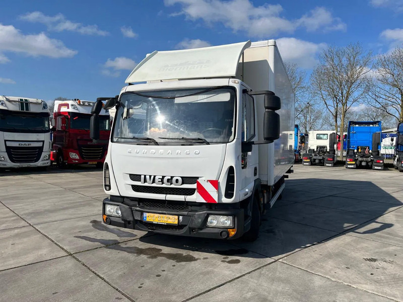 Iveco EuroCargo 75 E21 MANUAL - Camião furgão: foto 4 Iveco EuroCargo 75 E21 MANUAL - Camião furgão: foto 4