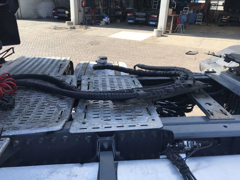 Tractor DAF CF 480 FT EURO 6 HYDRAULICS: foto 14