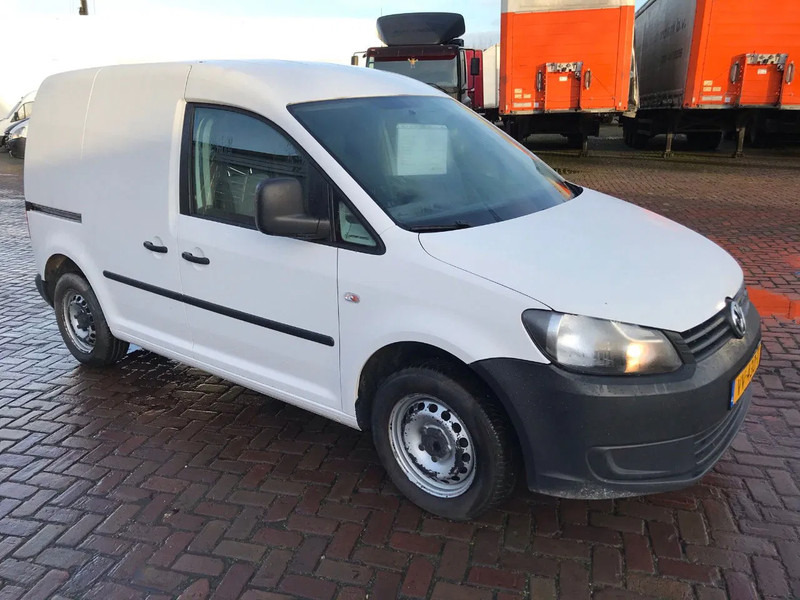 Volkswagen Caddy 1.6 - Furgão: foto 3 Volkswagen Caddy 1.6 - Furgão: foto 3