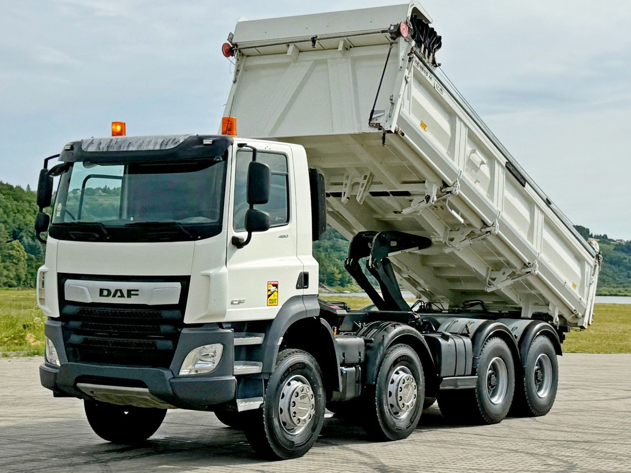 DAF CF 480 * Kipper 6,00 m + BORDMATIC/ 8x4 * TOP - Camião basculante, Camião grua: foto 5 DAF CF 480 * Kipper 6,00 m + BORDMATIC/ 8x4 * TOP - Camião basculante, Camião grua: foto 5
