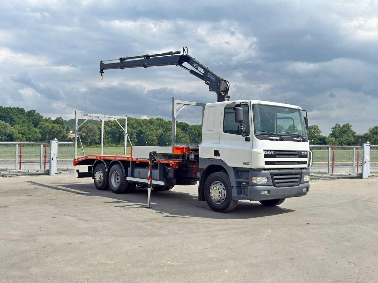 DAF CF 85.380*ABSCHLEPPWAGEN 7,20m+ HIAB 144 B-2 DUO - Caminhão reboque: foto 2 DAF CF 85.380*ABSCHLEPPWAGEN 7,20m+ HIAB 144 B-2 DUO - Caminhão reboque: foto 2