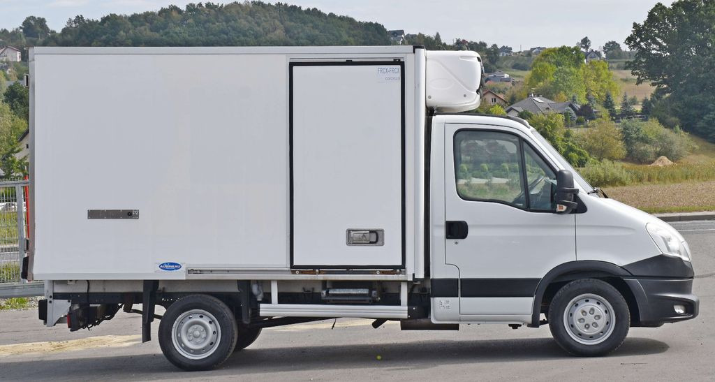 Iveco DAILY 35S13* Kühlkoffer 2,00 m * TOPZUSTAND - Camião frigorífico, Camião grua: foto 3 Iveco DAILY 35S13* Kühlkoffer 2,00 m * TOPZUSTAND - Camião frigorífico, Camião grua: foto 3