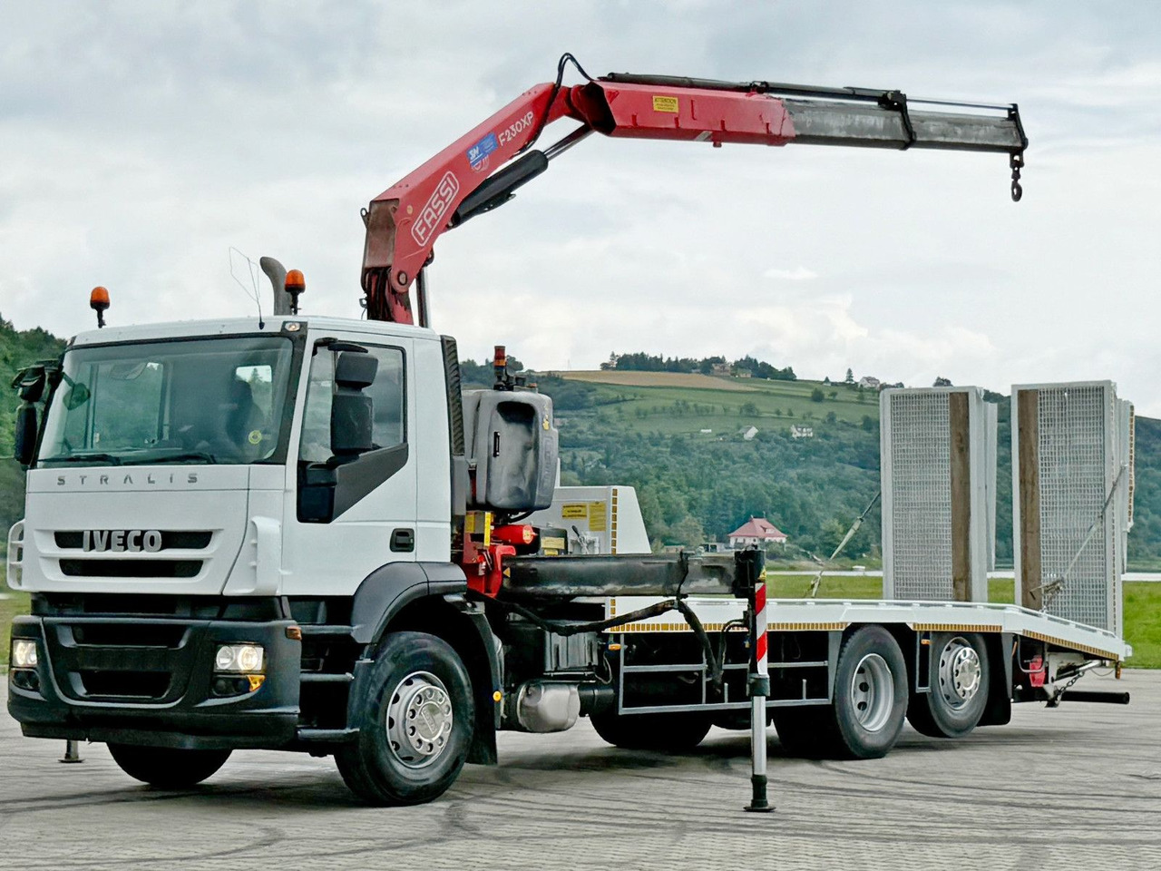 Iveco Stralis 310 * FASSI F230AXP.22 + FUNK * TOP - Caminhão reboque: foto 4 Iveco Stralis 310 * FASSI F230AXP.22 + FUNK * TOP - Caminhão reboque: foto 4