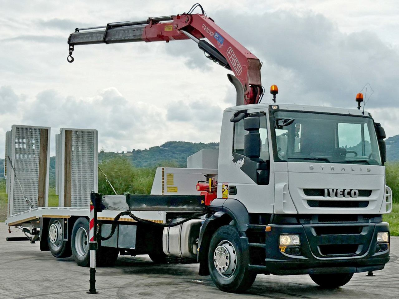 Iveco Stralis 310 * FASSI F230AXP.22 + FUNK * TOP - Caminhão reboque: foto 3 Iveco Stralis 310 * FASSI F230AXP.22 + FUNK * TOP - Caminhão reboque: foto 3