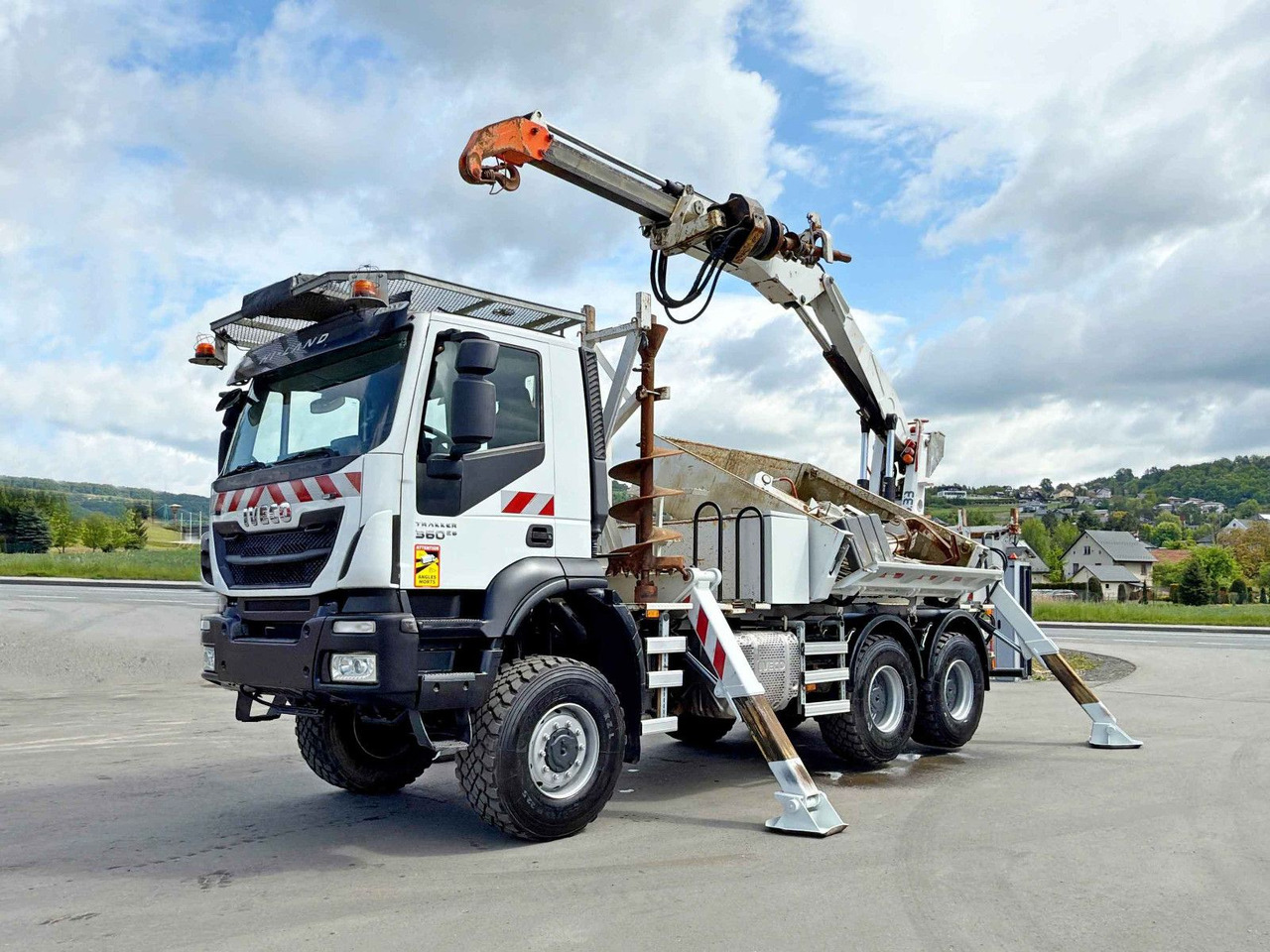 Iveco TRAKKER 360 * RUSA TA 65.33 + FUNK * 6x6 - Camião grua: foto 4 Iveco TRAKKER 360 * RUSA TA 65.33 + FUNK * 6x6 - Camião grua: foto 4
