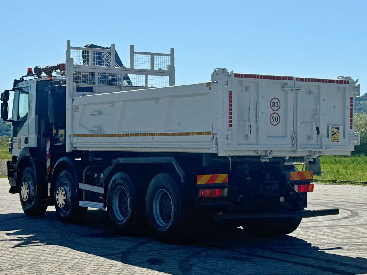 Camião basculante, Camião grua Iveco TRAKKER 450 * FASSI F215A.0.22 + FUNK / 8x4 *TOP: foto 8