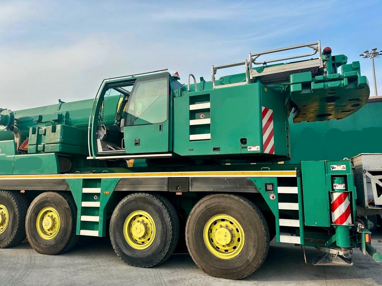 Liebherr LTM 1090 - 4.1 * 50 m * 8x8! - Guindaste de torre: foto 2 Liebherr LTM 1090 - 4.1 * 50 m * 8x8! - Guindaste de torre: foto 2