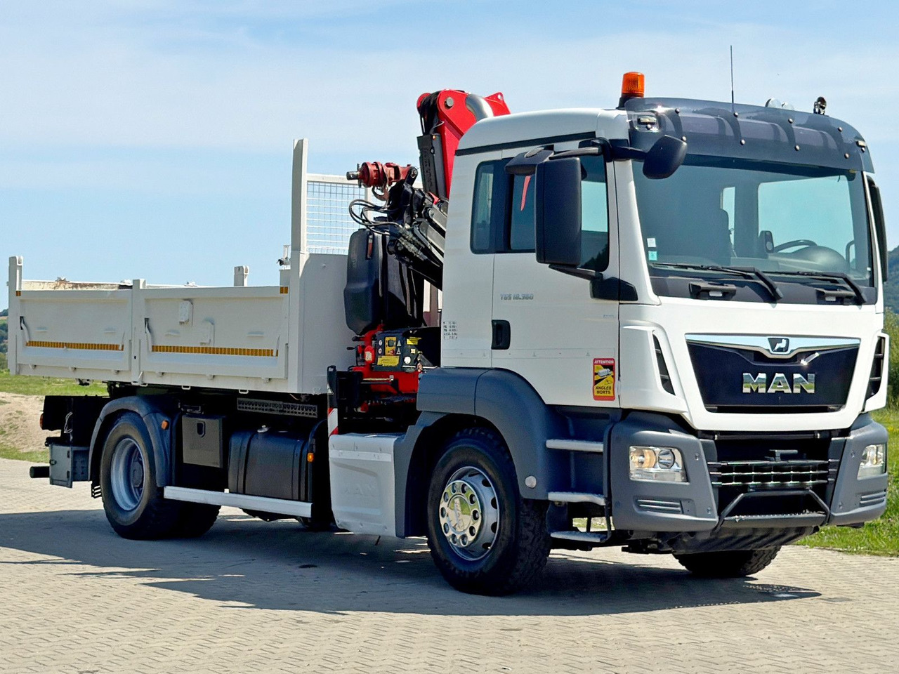 MAN TGS 18.360 * FASSI F135A.0.23 + FUNK * TOP - Camião basculante, Camião grua: foto 4 MAN TGS 18.360 * FASSI F135A.0.23 + FUNK * TOP - Camião basculante, Camião grua: foto 4