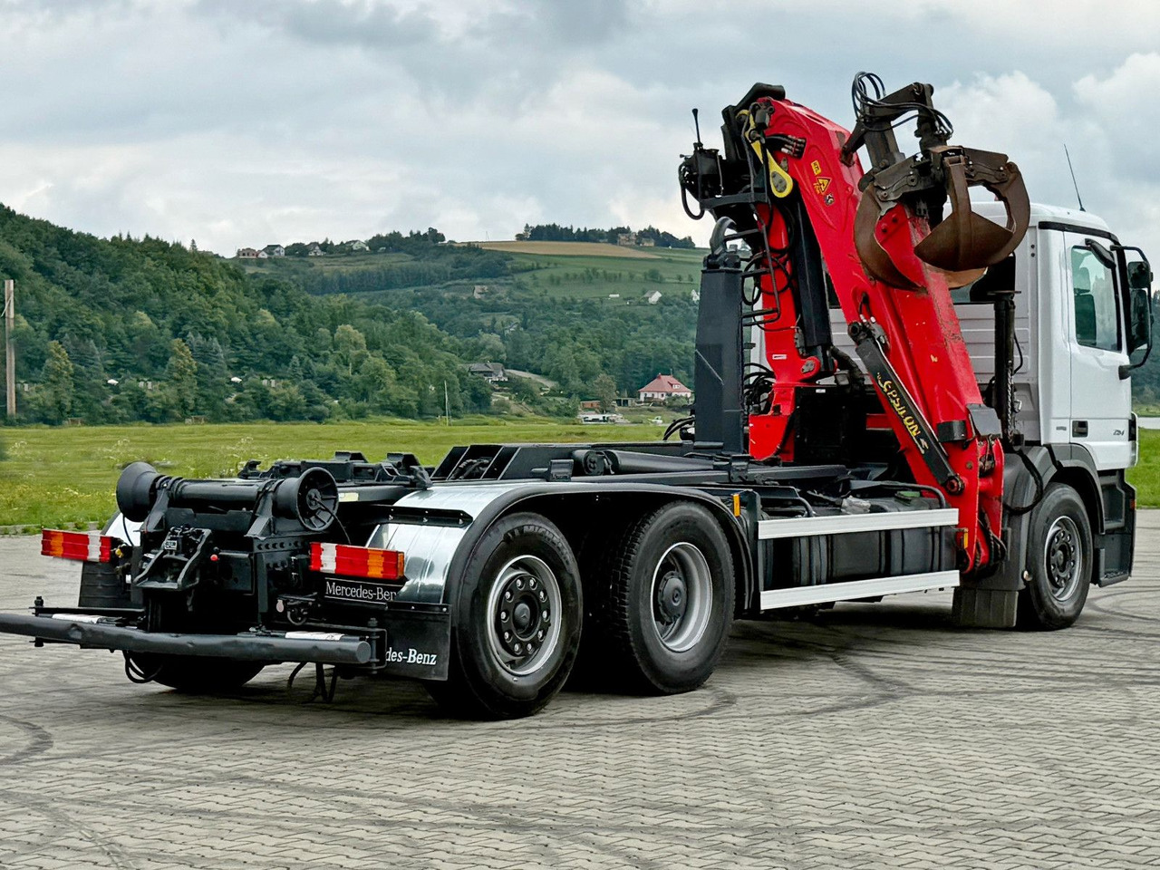 Camião polibenne, Camião grua Mercedes-Benz ACTROS 2541 * ABROLLKIPPER * EPSILON E140Z81*TOP: foto 6
