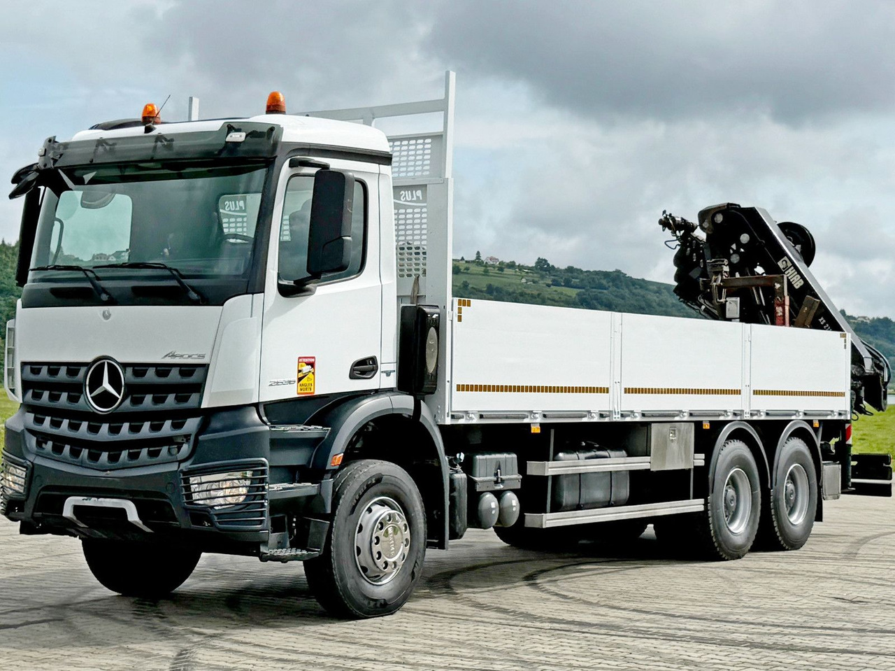Mercedes-Benz ACTROS 2636 * HIAB 211 E-6 HIDUO/FUNK *6x4 - Camião grua: foto 4 Mercedes-Benz ACTROS 2636 * HIAB 211 E-6 HIDUO/FUNK *6x4 - Camião grua: foto 4