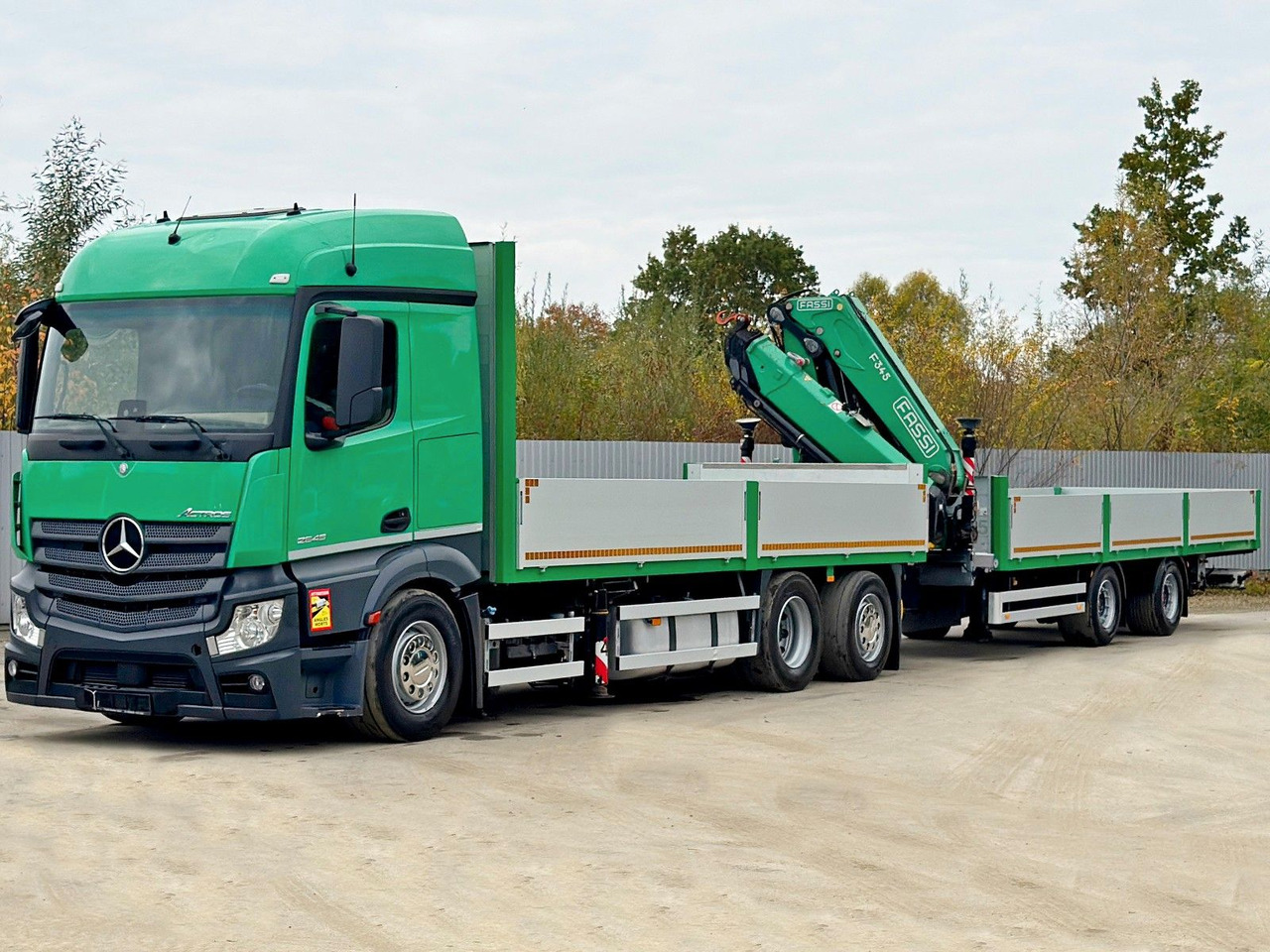 Mercedes-Benz ACTROS 2645* FASSI F345 RA 2.4/FUNK+Anhänger - Camião grua: foto 3 Mercedes-Benz ACTROS 2645* FASSI F345 RA 2.4/FUNK+Anhänger - Camião grua: foto 3
