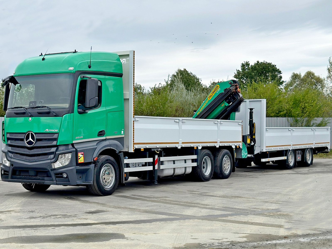 Mercedes-Benz ACTROS 2645* PK 34002 - SH C/FUNK+Anhänger* TOP - Camião grua: foto 3 Mercedes-Benz ACTROS 2645* PK 34002 - SH C/FUNK+Anhänger* TOP - Camião grua: foto 3