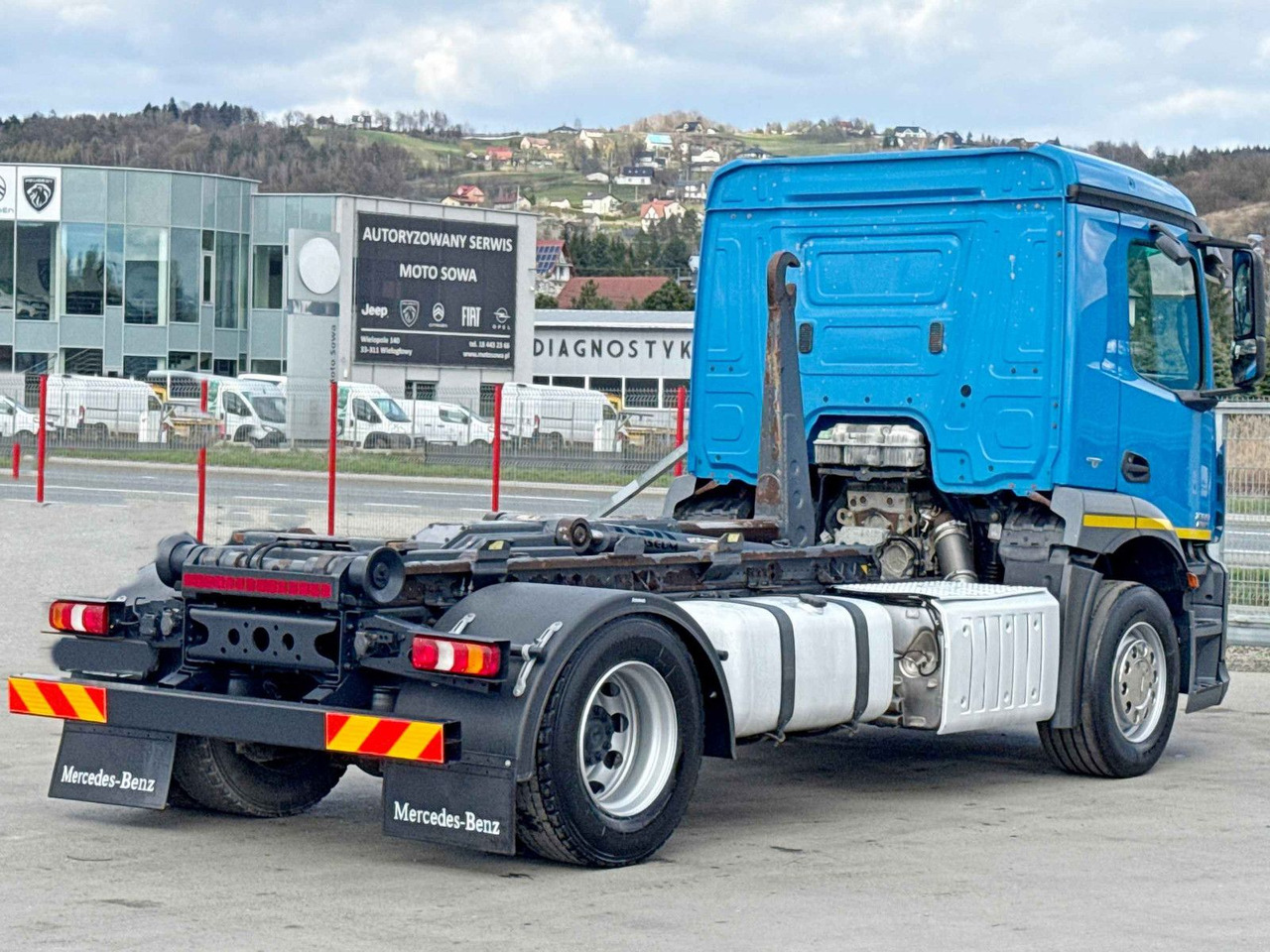 Mercedes-Benz ANTOS 1833 Abrollkipper * Top Zustand! - Camião polibenne: foto 5 Mercedes-Benz ANTOS 1833 Abrollkipper * Top Zustand! - Camião polibenne: foto 5