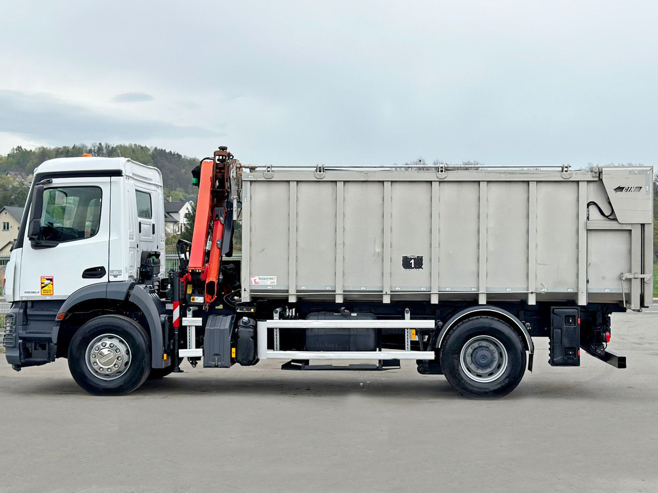 Leasing de  Mercedes-Benz AROCS 1830* KIPPER 5,00m * PK 7.501 SLD A + FUNK Mercedes-Benz AROCS 1830* KIPPER 5,00m * PK 7.501 SLD A + FUNK: foto 7