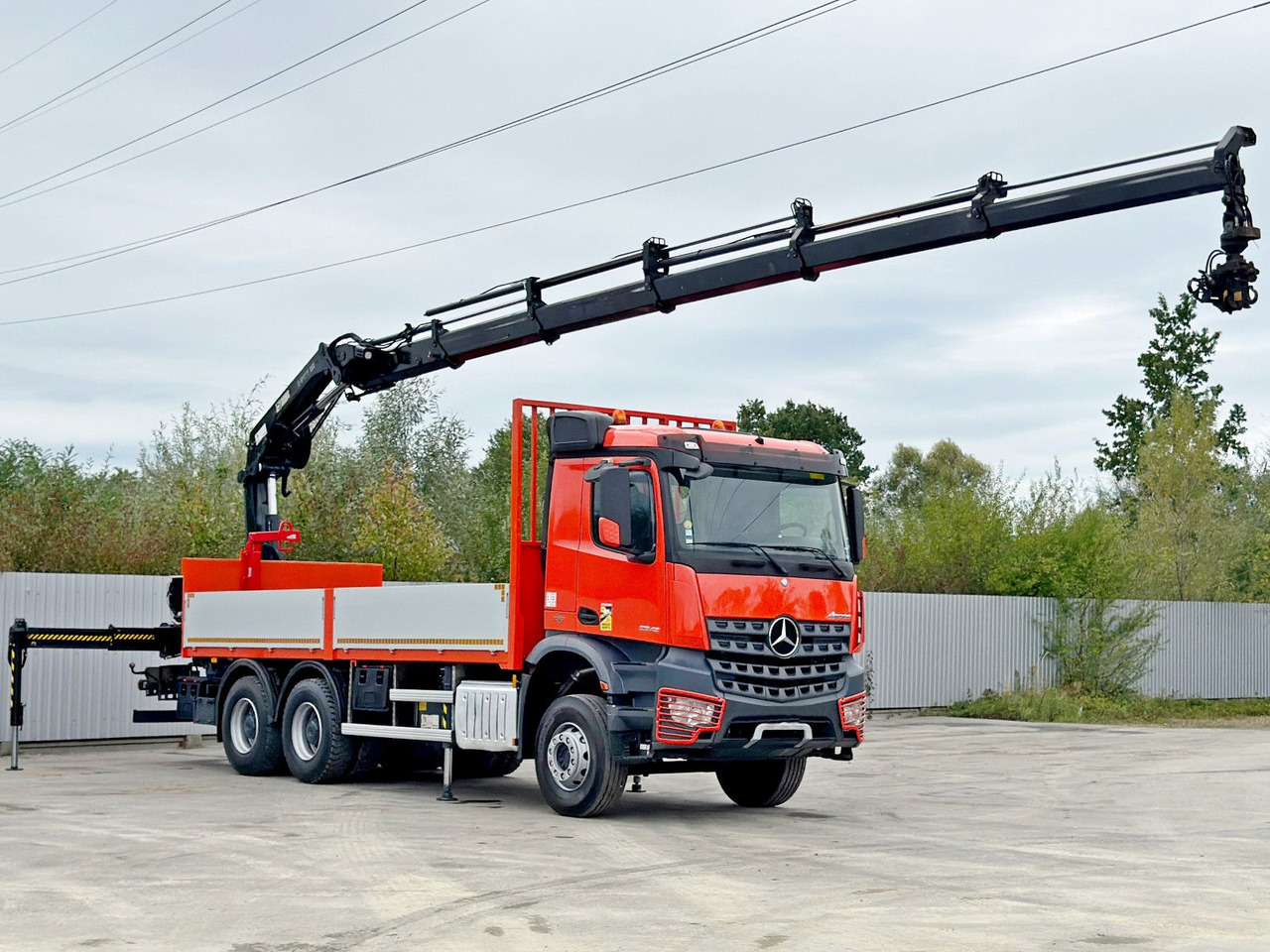 Mercedes-Benz AROCS 2643 *HIAB X-HIDUO 188 ES-5/FUNK * 6x4 - Camião grua: foto 2 Mercedes-Benz AROCS 2643 *HIAB X-HIDUO 188 ES-5/FUNK * 6x4 - Camião grua: foto 2