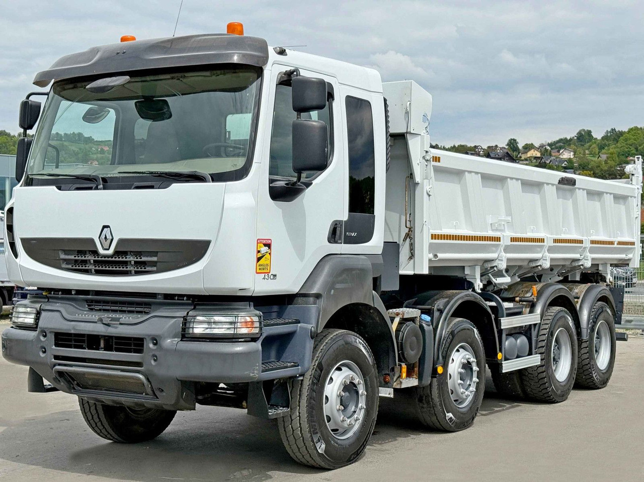 Renault KERAX 430 DXI * KIPPER 6,00 m / 8x4 * TOP - Camião basculante, Camião grua: foto 2 Renault KERAX 430 DXI * KIPPER 6,00 m / 8x4 * TOP - Camião basculante, Camião grua: foto 2